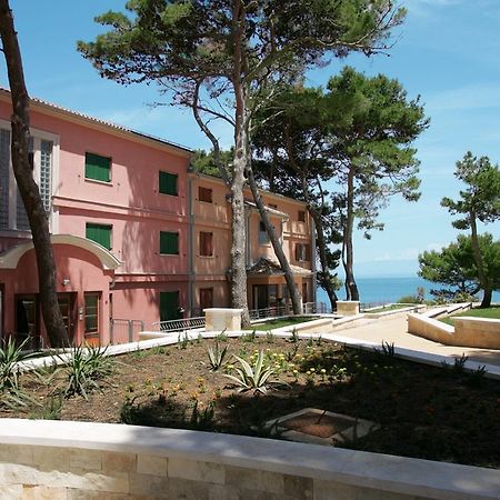 Apartments Punta Veli Losinj Luaran gambar