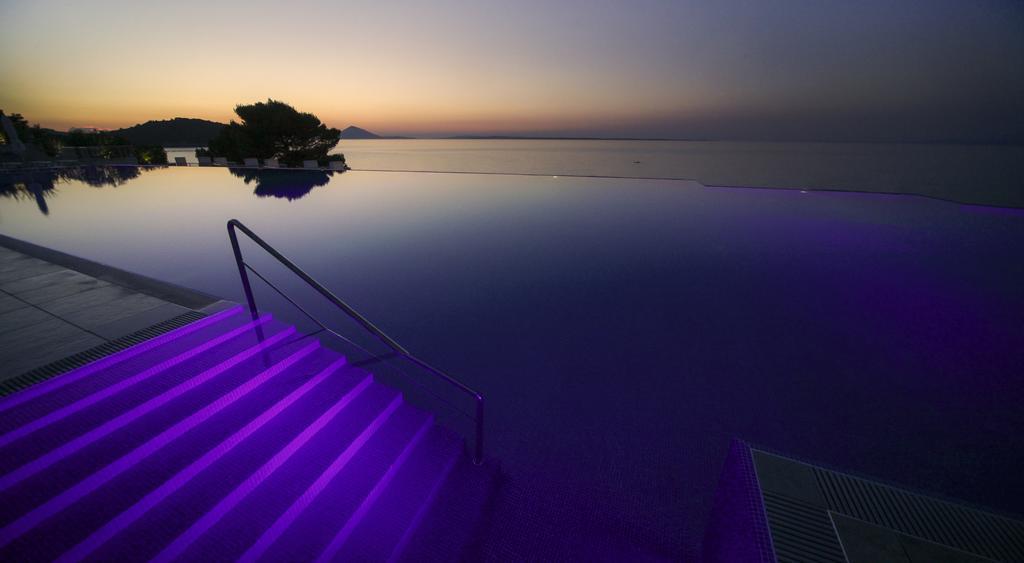 Apartments Punta Veli Losinj Luaran gambar
