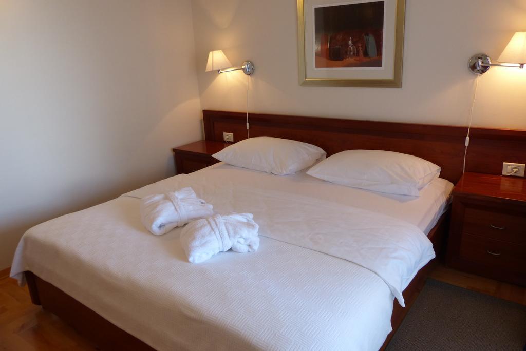 Apartments Punta Veli Losinj Bilik gambar