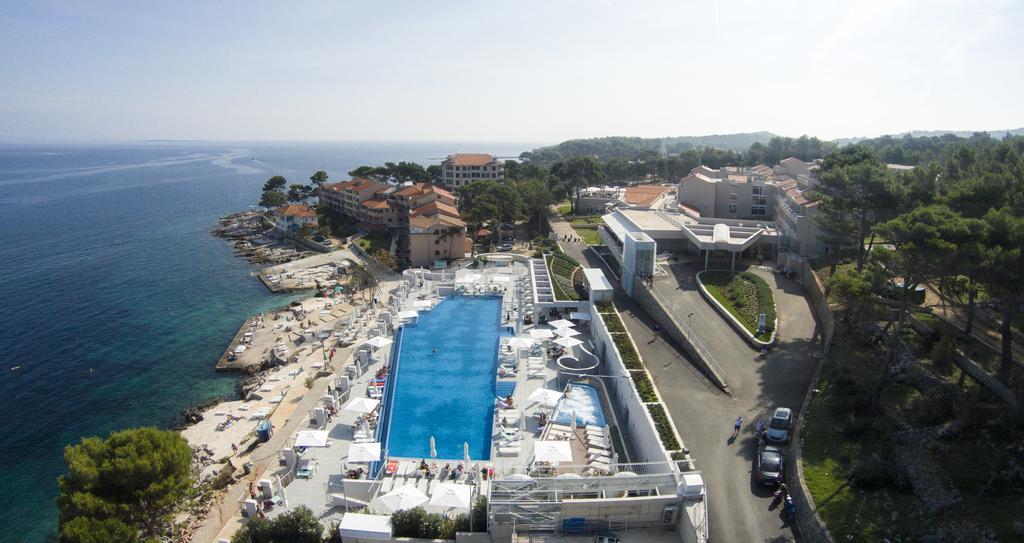 Apartments Punta Veli Losinj Luaran gambar