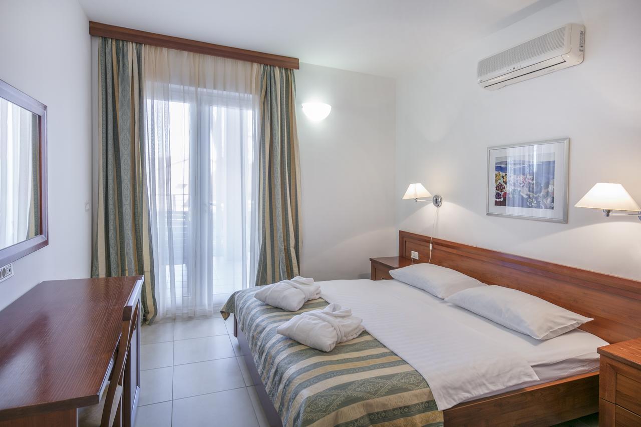 Apartments Punta Veli Losinj Bilik gambar