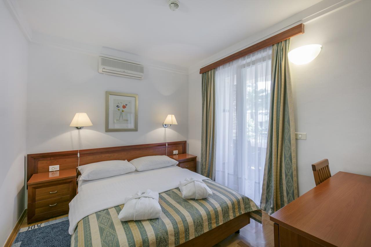 Apartments Punta Veli Losinj Bilik gambar